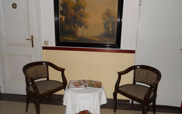 Hotel Pension Stadtpark - photo 4