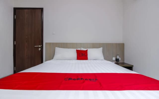 RedDoorz Plus @ TB Simatupang - photo 5