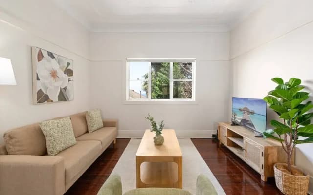 Bright 2-bed Apartment in Coogee - photo 4