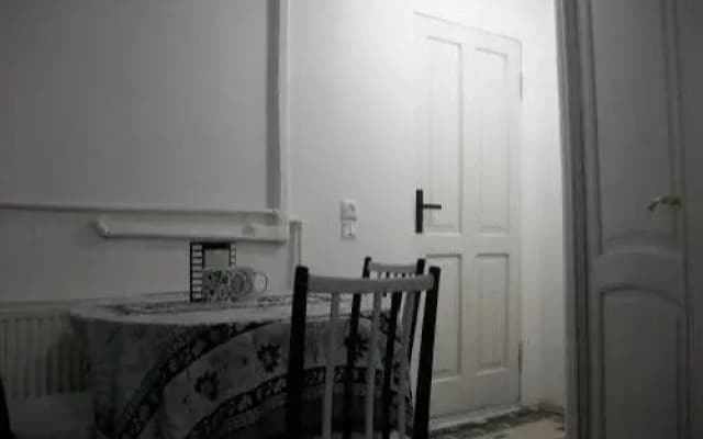 Guest House White Rooms - photo 3