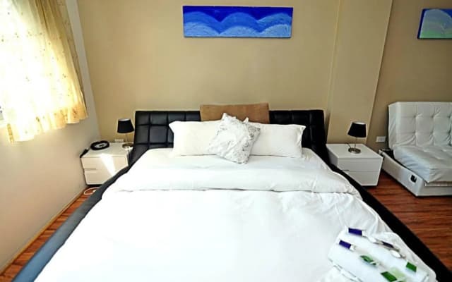 Sydney Riseon Hotel - photo 2
