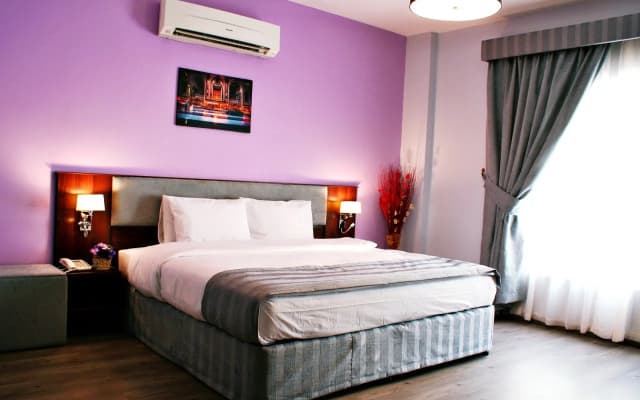 Weekend Hotel - photo 2