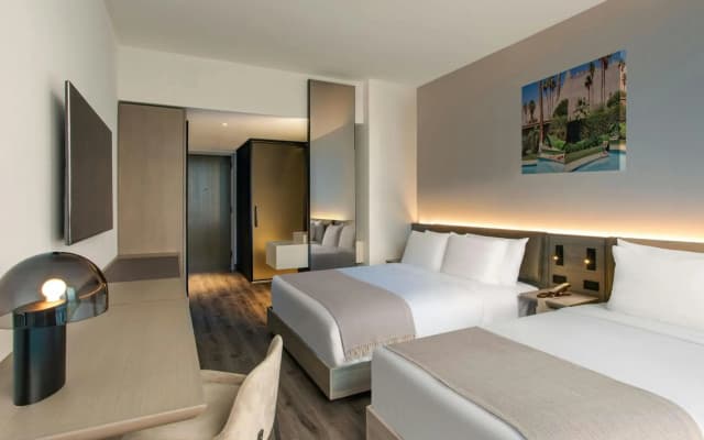 AC Hotel Downtown Los Angeles, a Marriott Hotel - photo 3