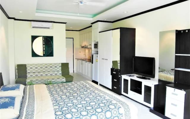 Fully Equipped Studio Apartment View Talay 1 Pattaya - photo 4