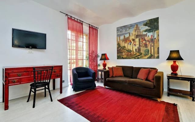 Spanish Steps Charming Apartment - photo 2