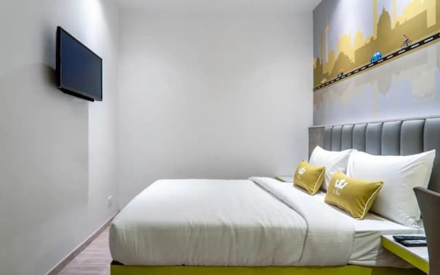 Hotel Le Roi Express @ Karol Bagh - photo 4