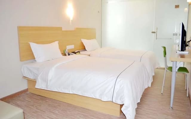 Hitt Express Hotel - photo 3