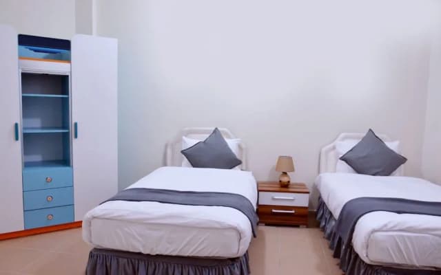 Emerald Suites - photo 4
