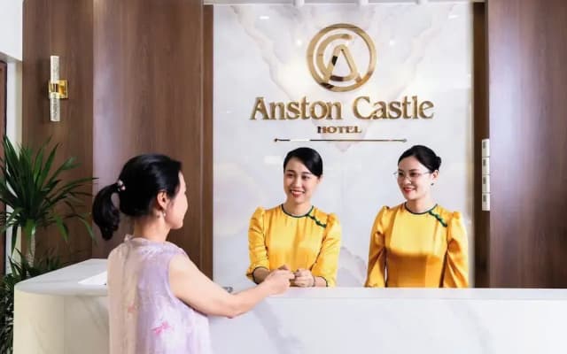 Anston Castle Hotel - photo 2