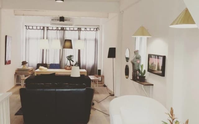 WYH (Wongwianyai Hostel) - photo 5