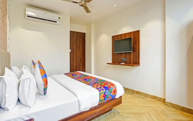 FabHotel Baba's Inn - photo 5