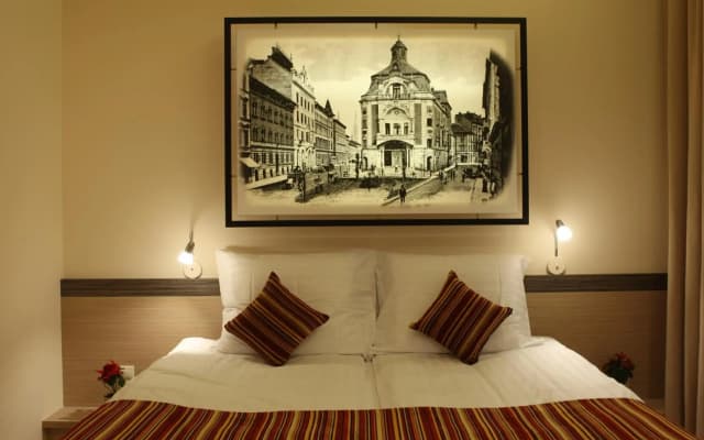 Lion Premium Hotel - photo 4