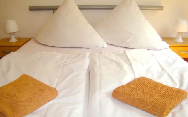 BNB near Brandenburg Gate - photo 2