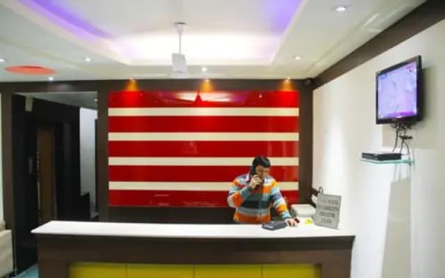 Hotel Megha Palace - photo 4