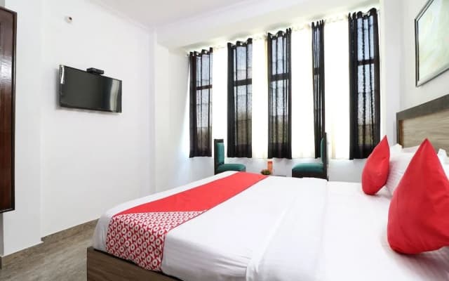 OYO 49750 Surya Inn - photo 5