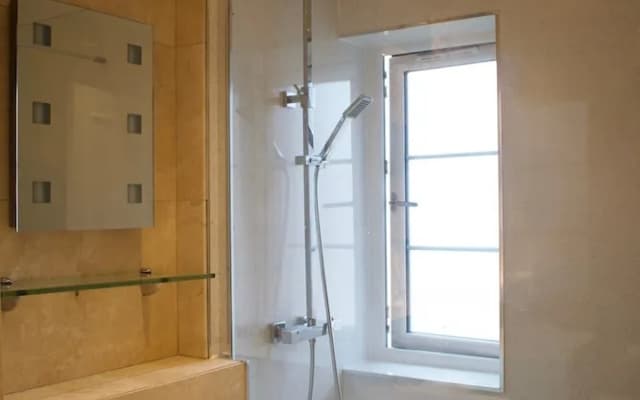 Edinburgh Top Floor Flat - photo 5