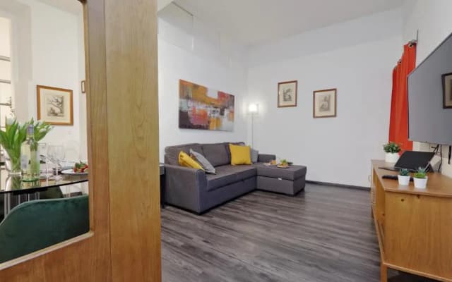 Urbana Apartment - photo 4