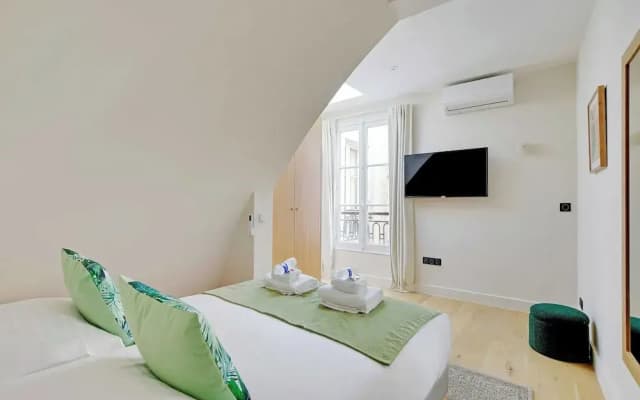 Apt a/c 1br/2p - Saint-lazare/les Champs Elysee - photo 3