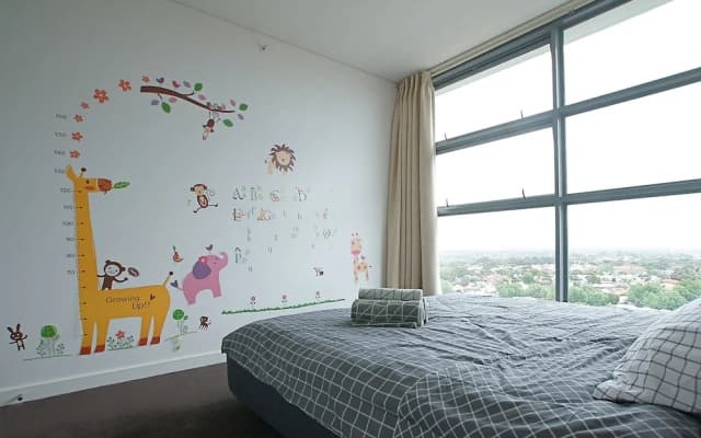 Crows Nest Family Apartment - photo 3