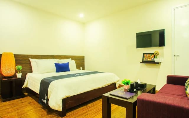 Delfino Hotel & Spa Danang - photo 3