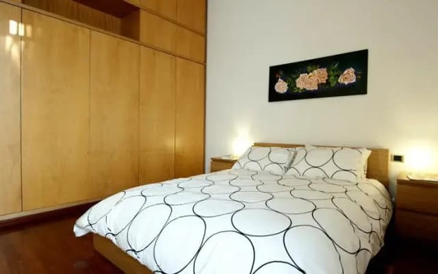 Corner House - photo 5