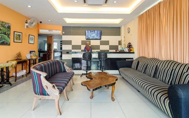 LKS Hotel - photo 2