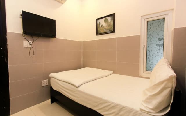 OYO 1072 Dragon Hotel - photo 5