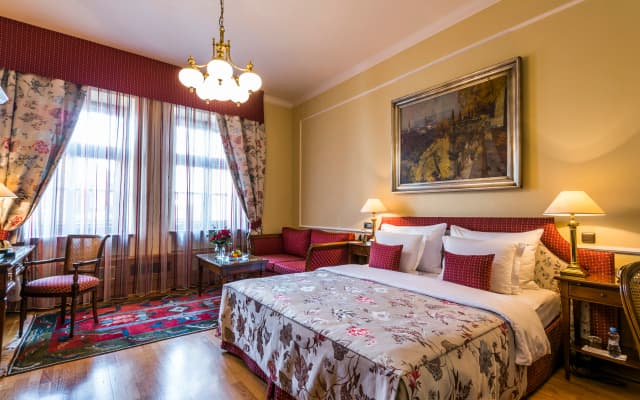 Golden Well Hotel - photo 5