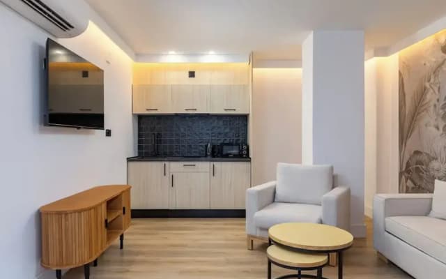 HA Aparthotel Retiro Suites - photo 3