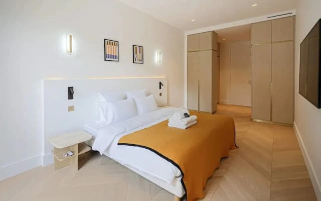 Sumptuous Apartment With Garden / Arc de Triomphe - photo 2