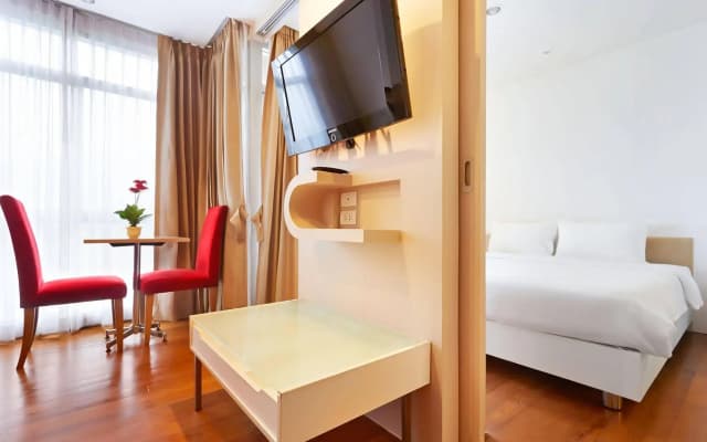 Art Patong Residence - photo 3
