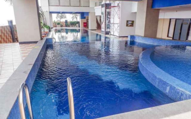 Warm Studio Apartment at Mangga Dua Residence By Travelio - photo 3