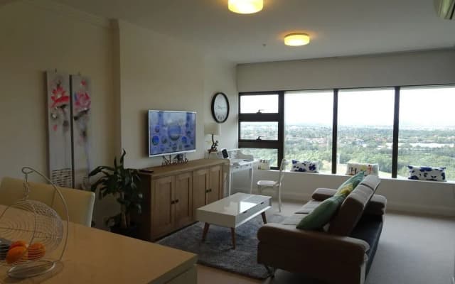 Sydney Olympic Park Apartment - photo 4