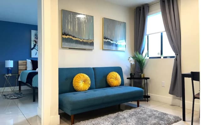 Miami Suite 306 - photo 2