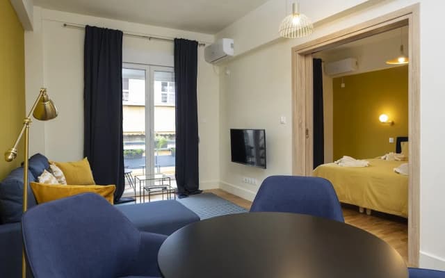 Stylish and Fancy Central Apartment - photo 4