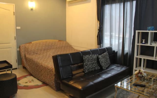 Thaphae Bunk Home - photo 2