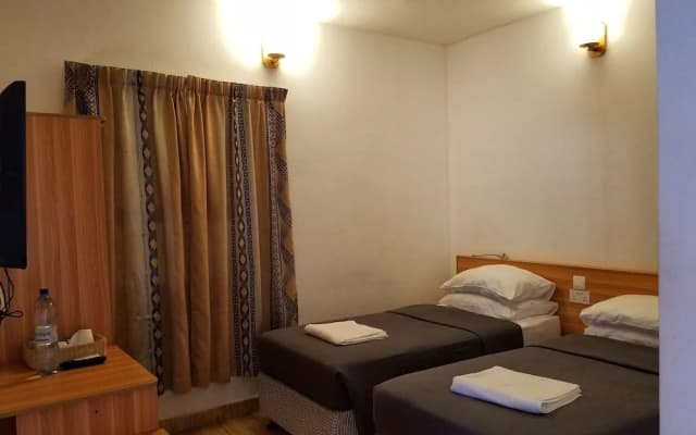 Nomadic Inn - photo 3