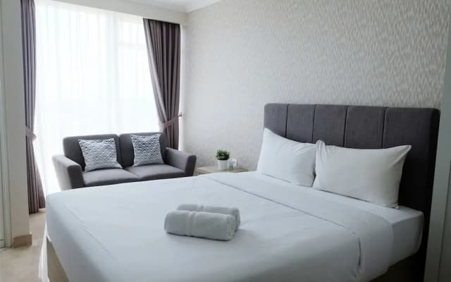 Comfy Studio Menteng Park Apartment - photo 3