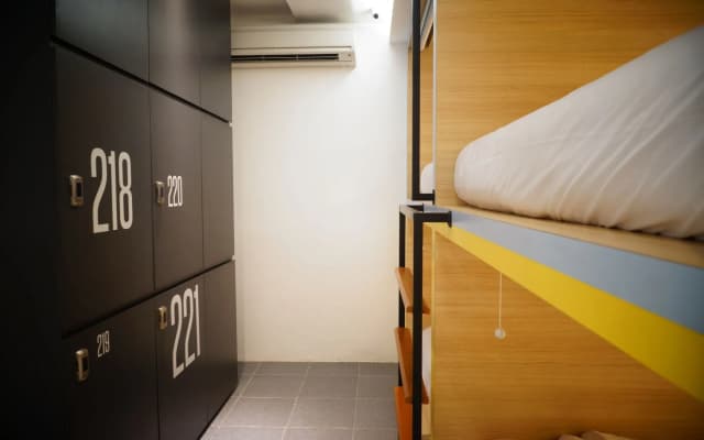 Borough Capsule Hostel Bali - photo 5