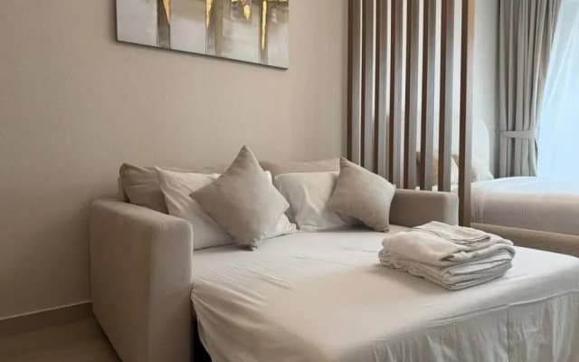 Luxurious with Nature & 5 Star Amenities - photo 2