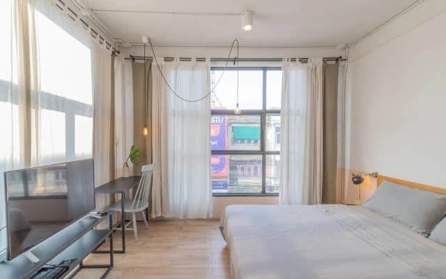 Beige Poshtels - photo 3