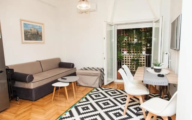 Luxury Apartment In Central Kolonaki - photo 2