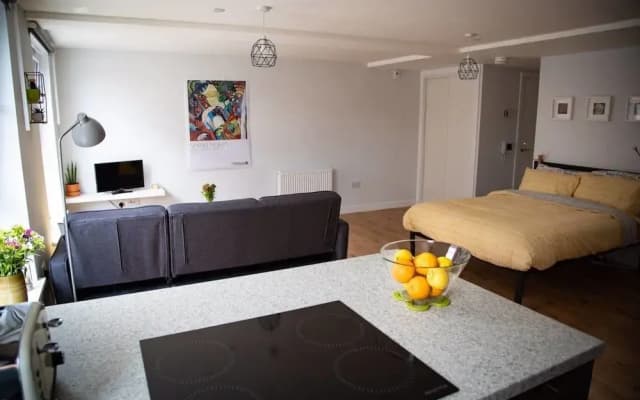 Studio flat with free Parking - photo 5
