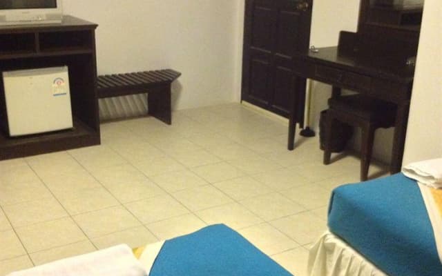 Mitree Guest House - photo 4