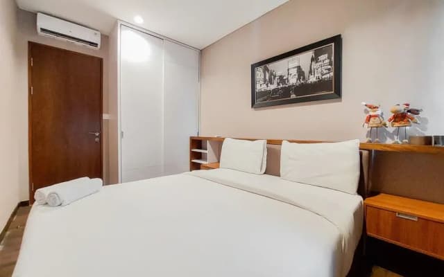 Stylish and Luxury 2BR Apartment in Veranda Residence Puri - photo 4
