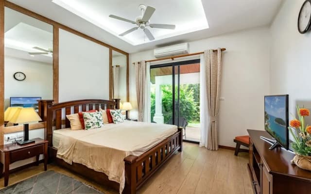 Champagne Pool Villa - photo 5