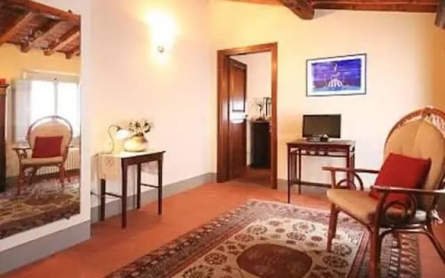 Monna Lisa Halldis Apartment - photo 4