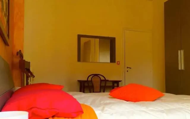 Leonardo's guesthouse - photo 3