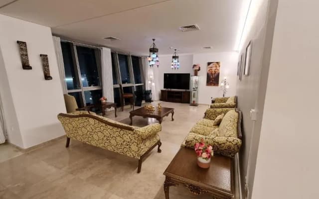 Stunning 3bhk service apartment - photo 5