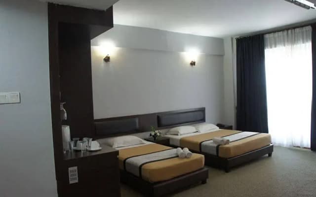 Hotel Abadi Melaka - photo 3